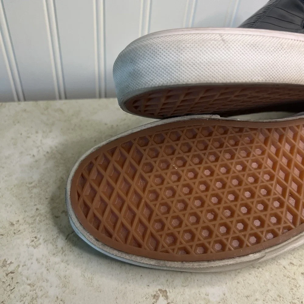 Vans Classic Slip-On Black Croc Leather‎ Sneakers - Men's 8 / Women's 9.5